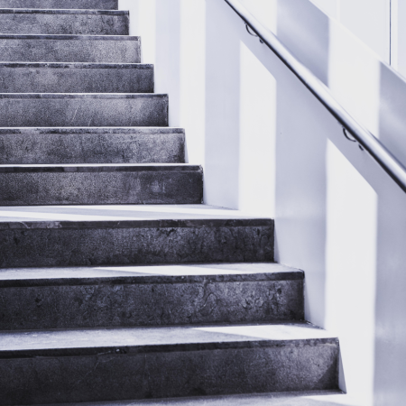 Notre zone d'activité pour ce service Nettoyage de cages d’escalier en immeuble collectif avec prestations régulières entretien des rampes et désinfection sols